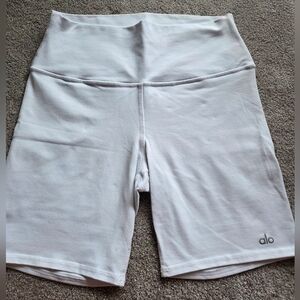 ALO Yoga Women's White Bike Shorts